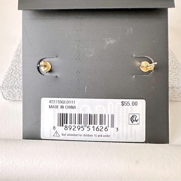 Coach Logo Crystal Heart Stud Gold Earrings New with Pouch - Picture 6 of 7